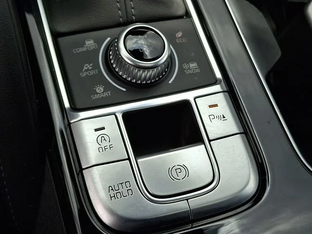 Used 2024 Black Kia EX X-Line image 26