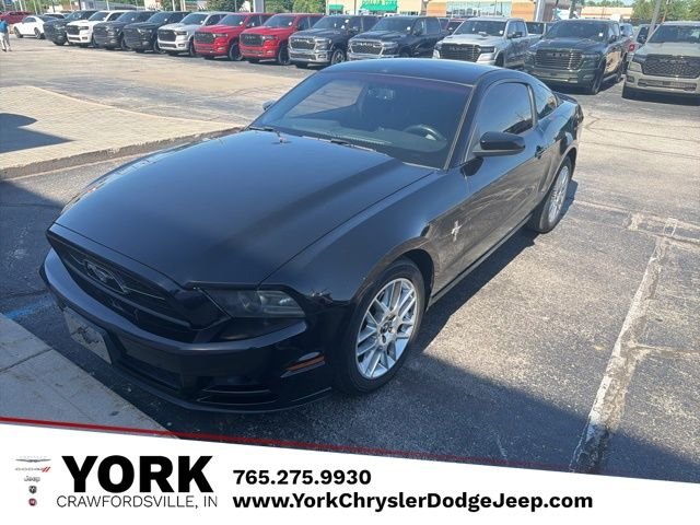 2014 Ford Mustang V6 Premium's photo
