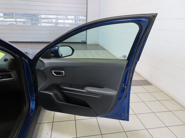 Used 2025 Deep Sea Blue Kia LXS image 25
