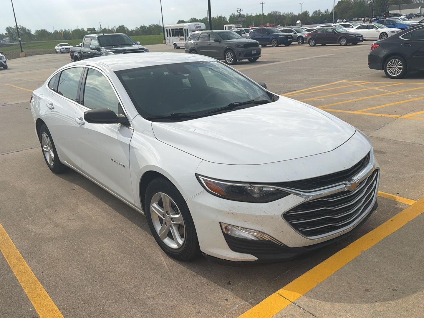 Used 2023 Chevrolet Malibu 1FL with VIN 1G1ZC5ST9PF111729 for sale in Kansas City