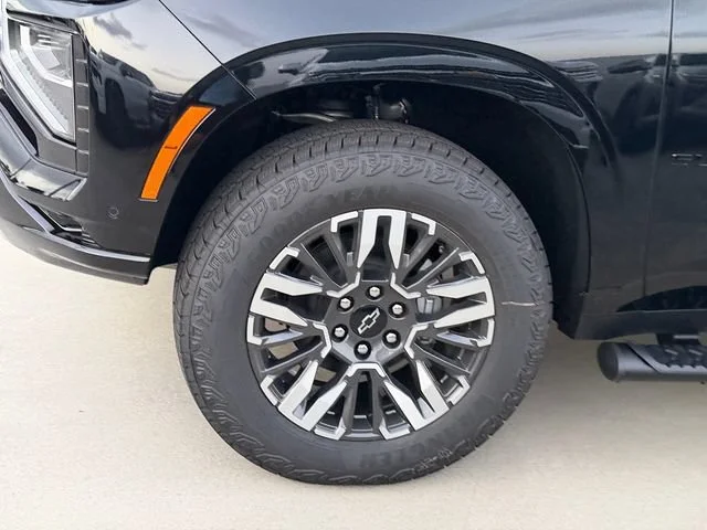 New 2026 Black Chevrolet Z71 image 4