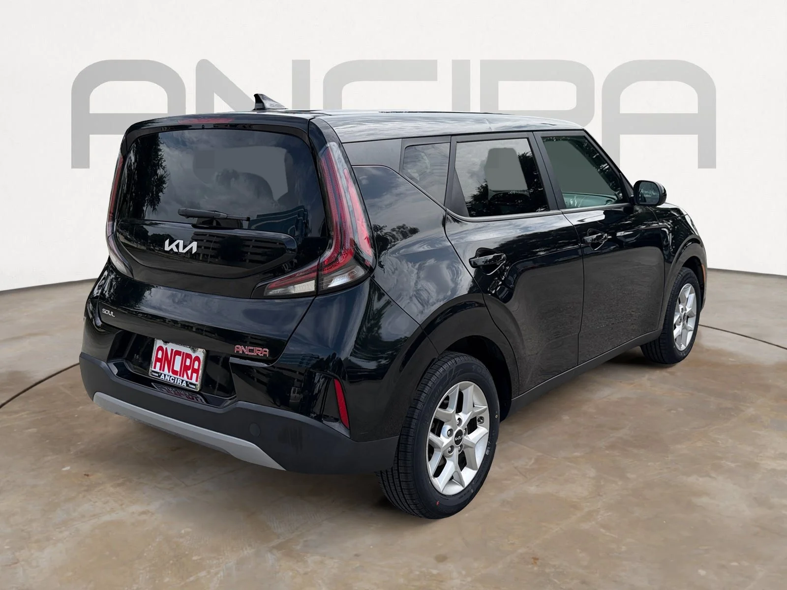 Used 2023 Fusion Black Kia LX image 11