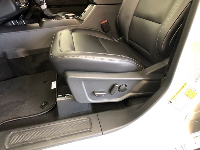 New 2026 Avalanche Gray Ford Outer Banks® image 11