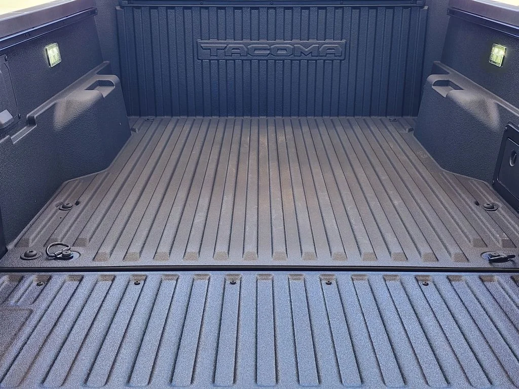 2026 Toyota Tacoma Limited - Photo 10