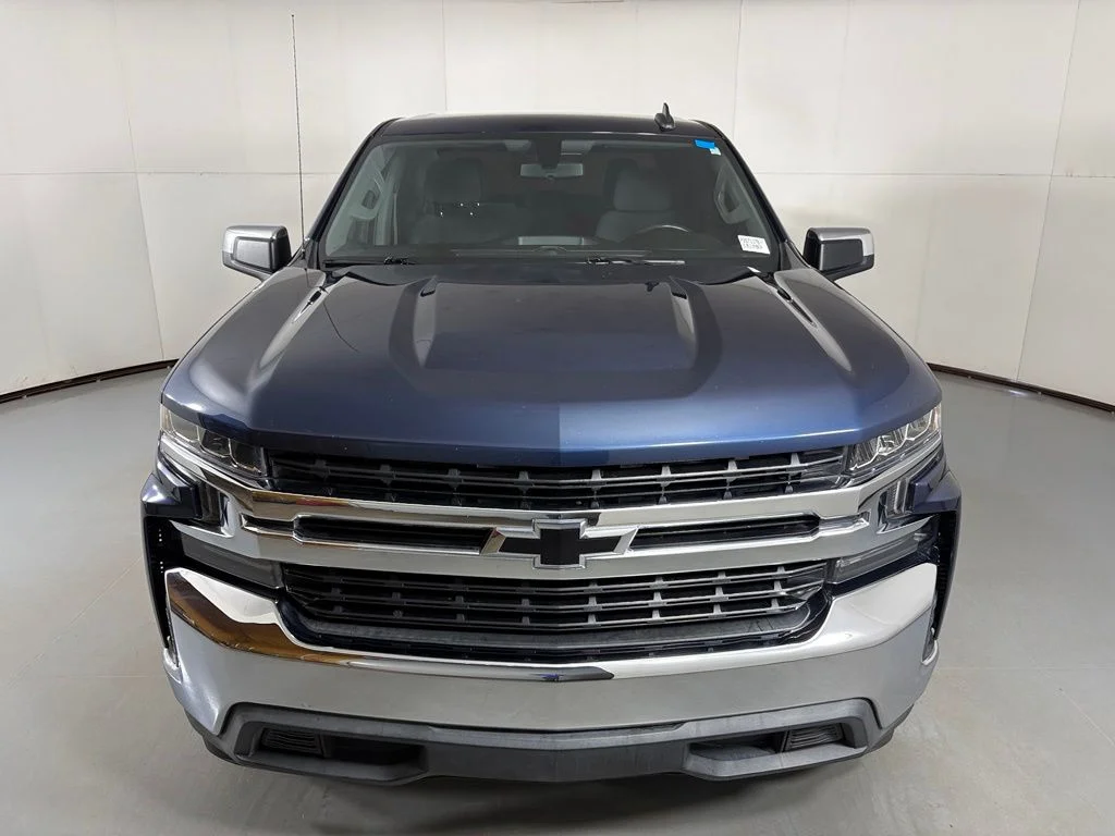 Used 2021 Blue Chevrolet LT image 4