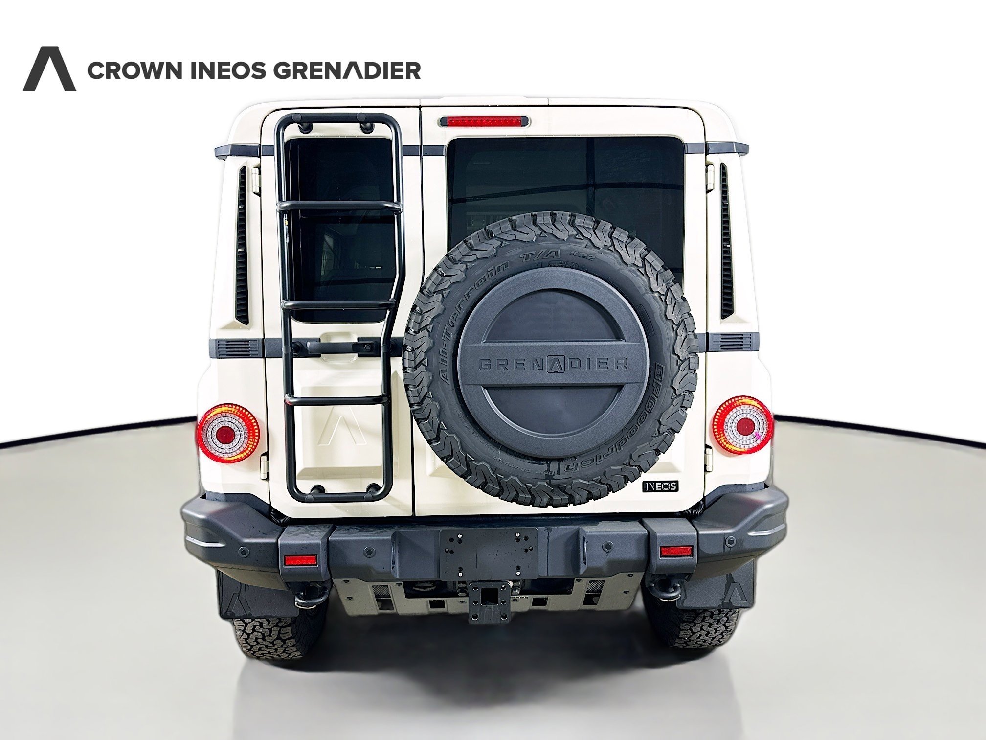 New 2025 Scottish White INEOS Fieldmaster Edition image 6