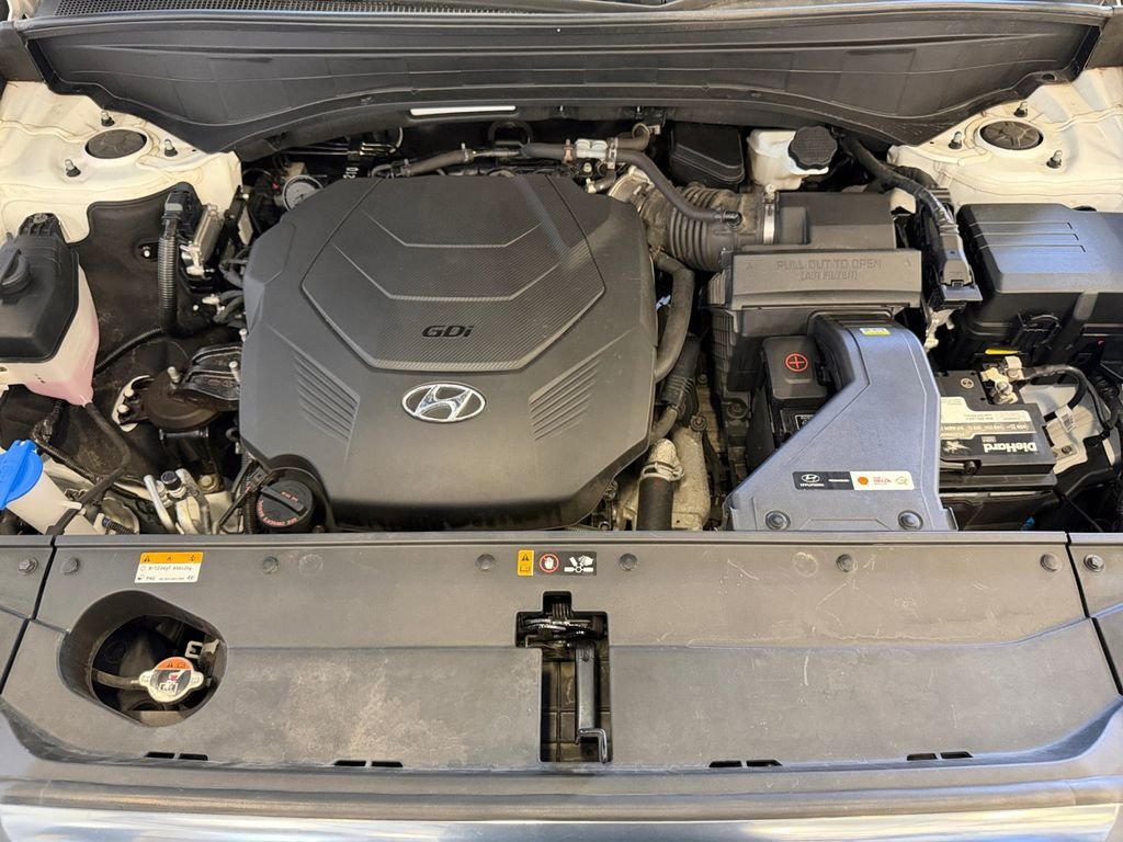 Used 2024 White Hyundai Calligraphy image 14