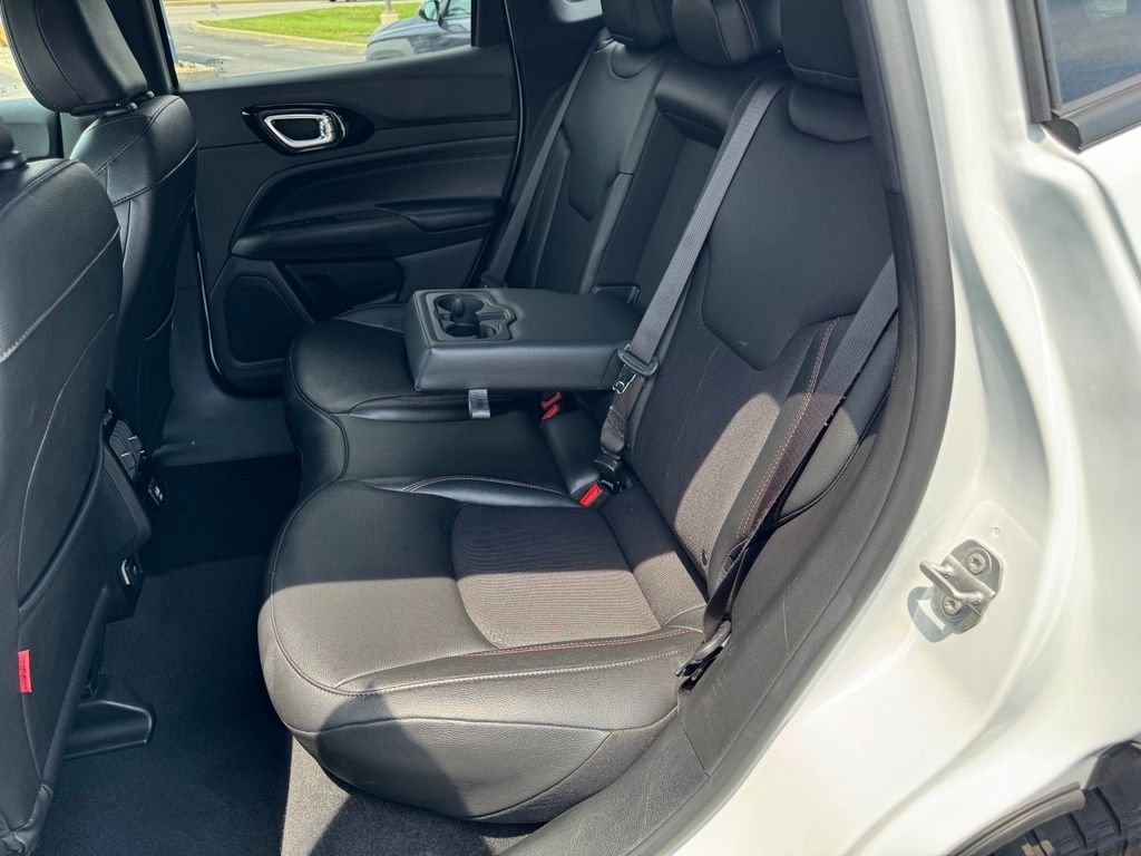Used 2025 Bright White Clearcoat Jeep Trailhawk image 26