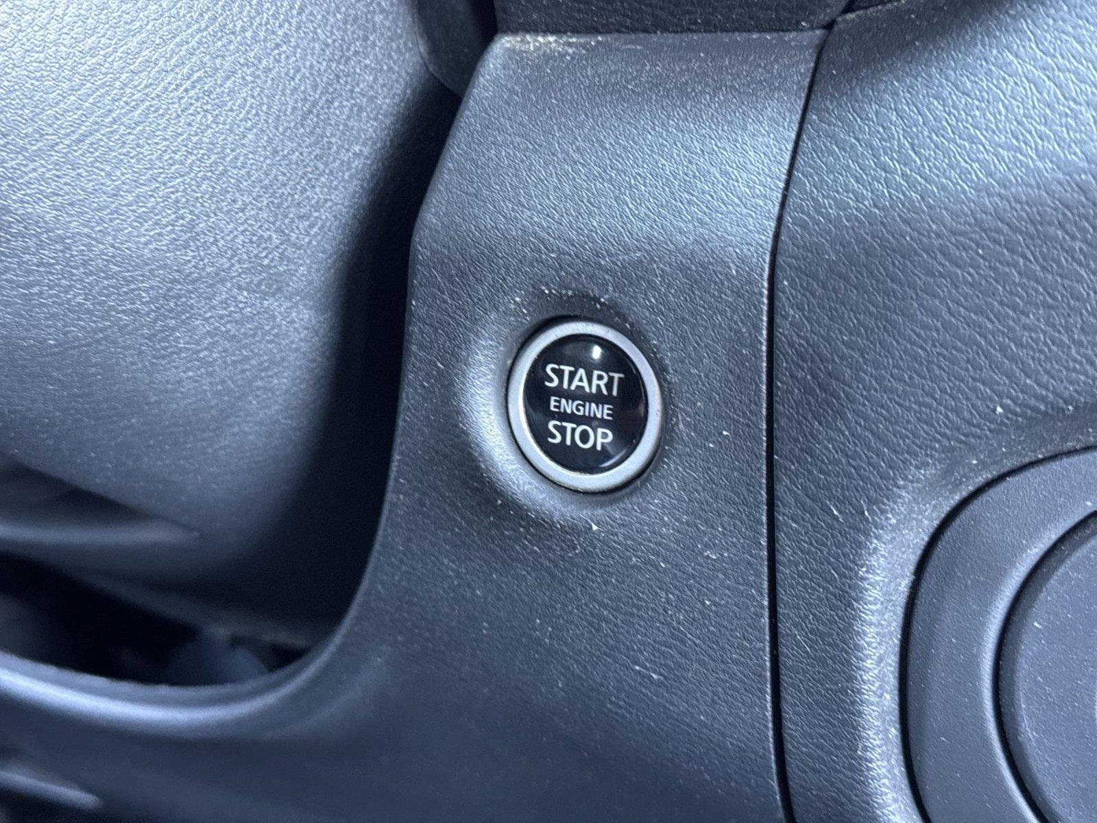 2024 Nissan Frontier SV - Photo 17