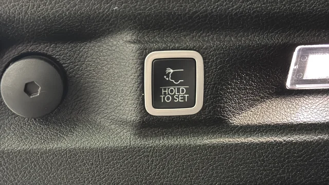 Used 2023 Bright White Clearcoat Jeep Limited image 25