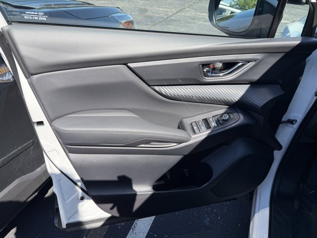 New 2026 CRYSTAL WHITE PEARL Subaru Premium 7-Passenger image 36
