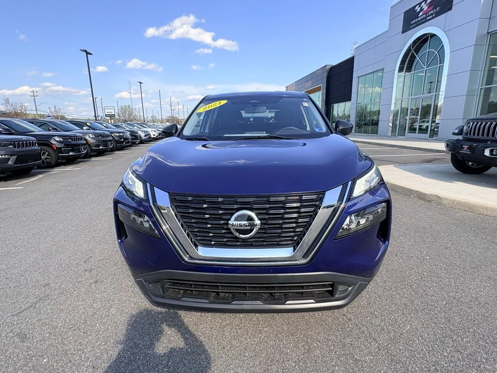 Used 2021 Blue Nissan S image 12