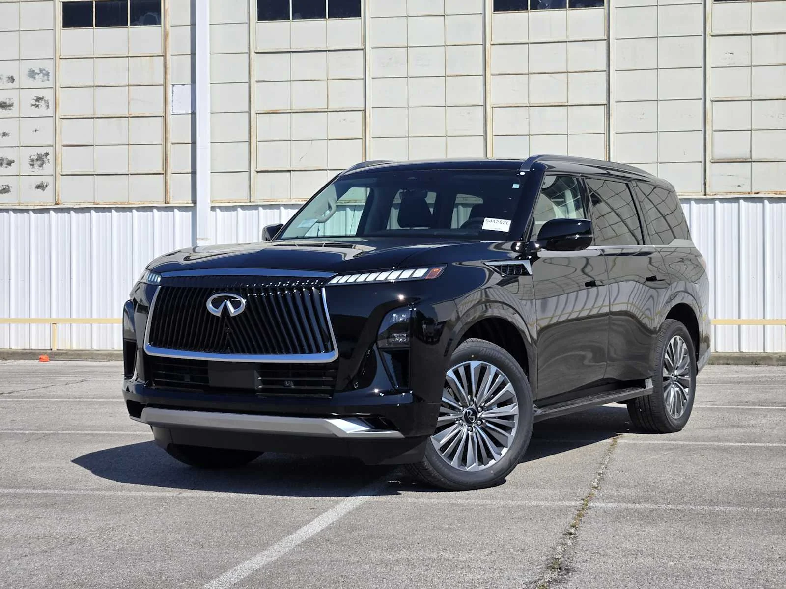 New 2026 INFINITI QX80 Luxe 2WD