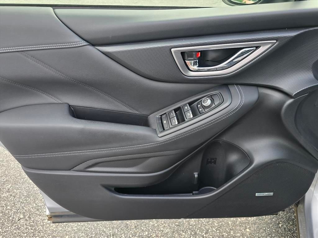Used 2019 Silver Subaru Limited image 11