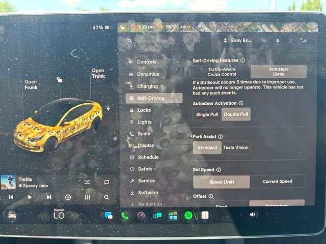 Used 2022  Tesla Performance image 15
