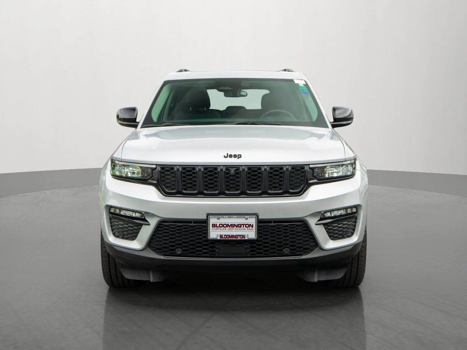Used 2023 Jeep Grand Cherokee Limited with VIN 1C4RJHBG5PC595272 for sale in Minneapolis, Minnesota