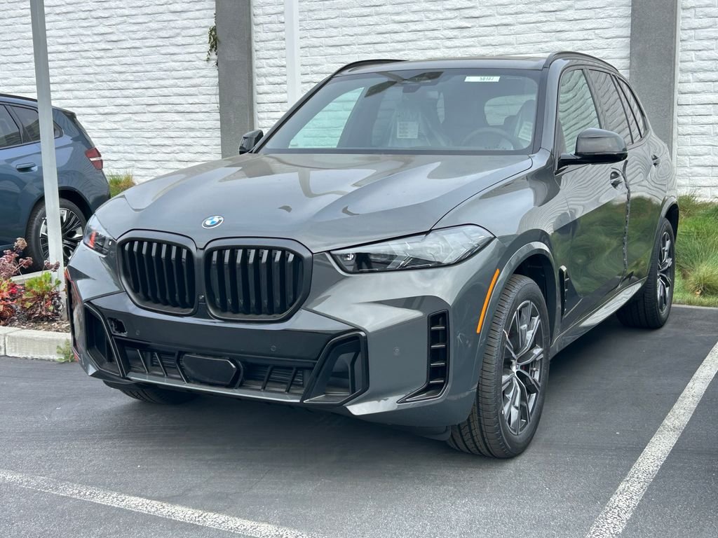 New 2026 Dravit Grey Metallic BMW xDrive40i image 2