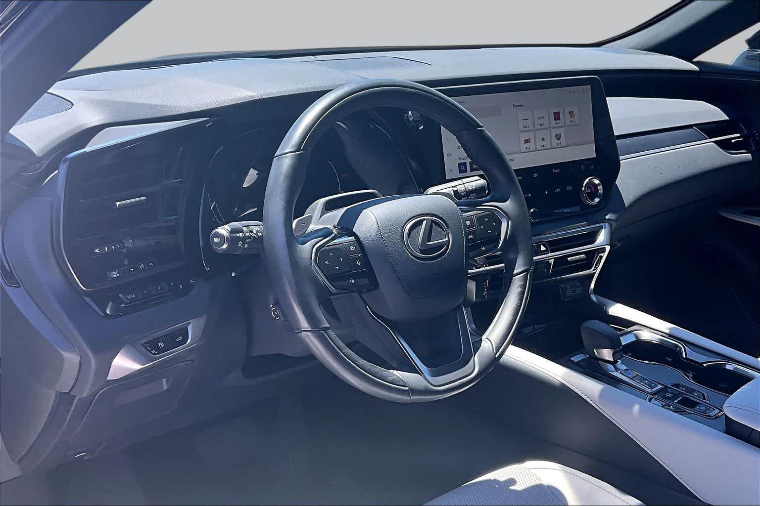 Used 2023 Caviar Lexus Premium Plus image 17