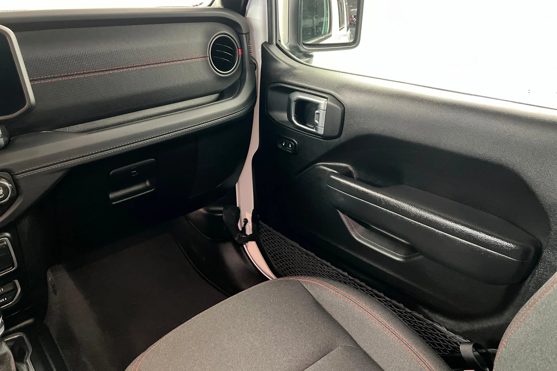 Used 2026 Bright White Clearcoat Jeep Rubicon image 10