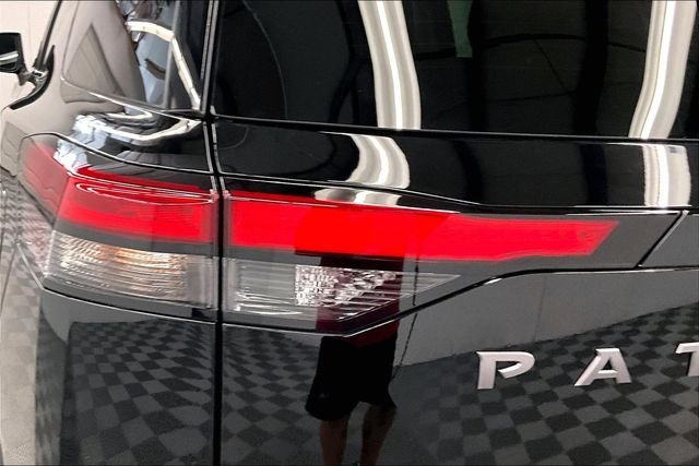 New 2026 Super Black Nissan SV image 20