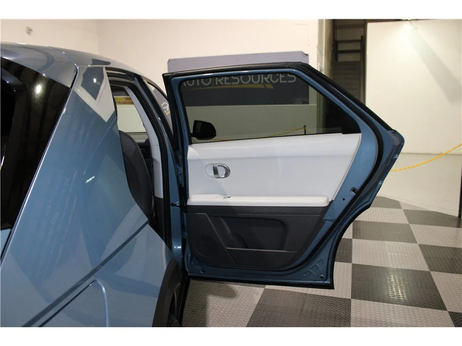 Used 2024 Lucid Blue Hyundai SEL image 22