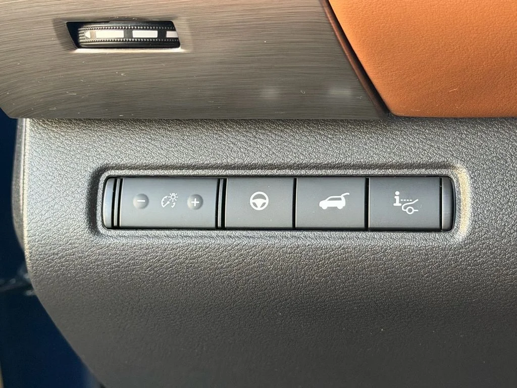 Certified Used 2024 Blue Nissan Platinum image 25