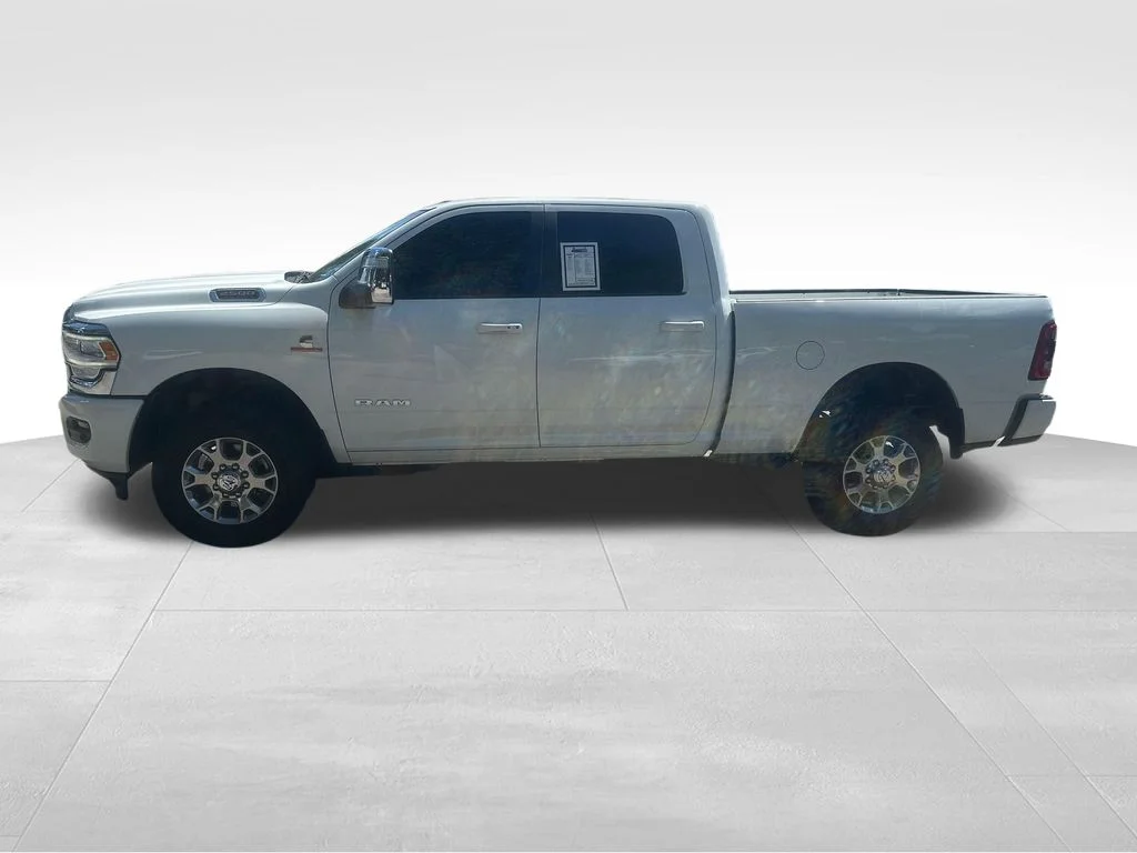 Used 2023 White Ram Laramie image 5