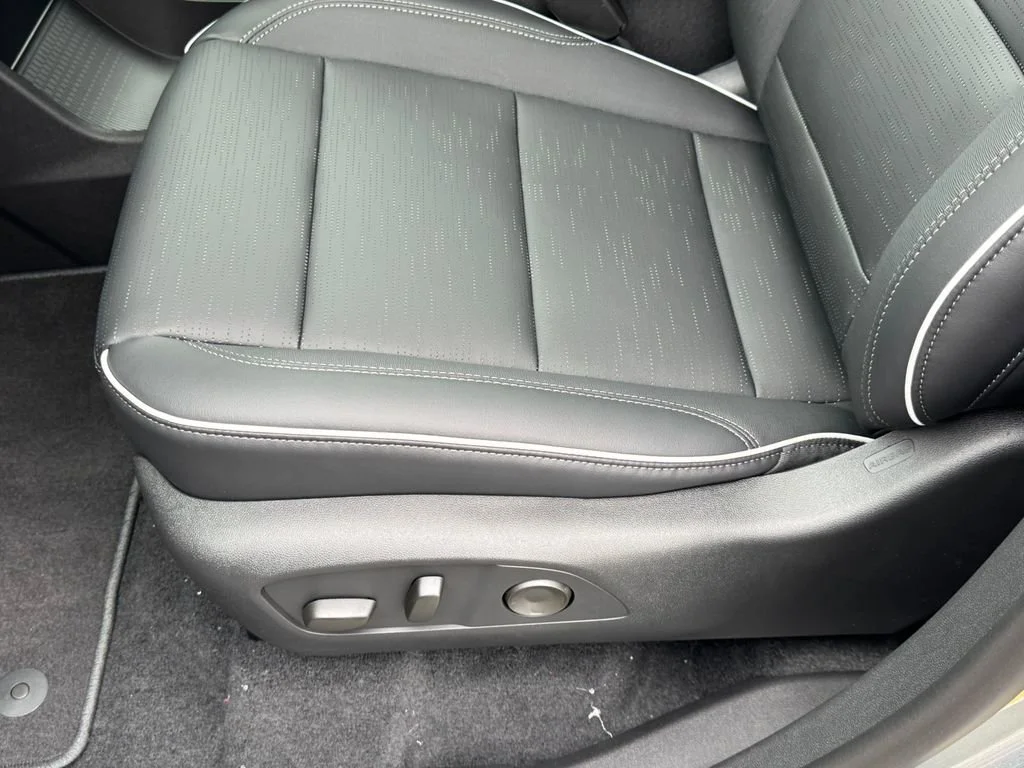 2026 Buick Enclave Sport Touring - Photo 18