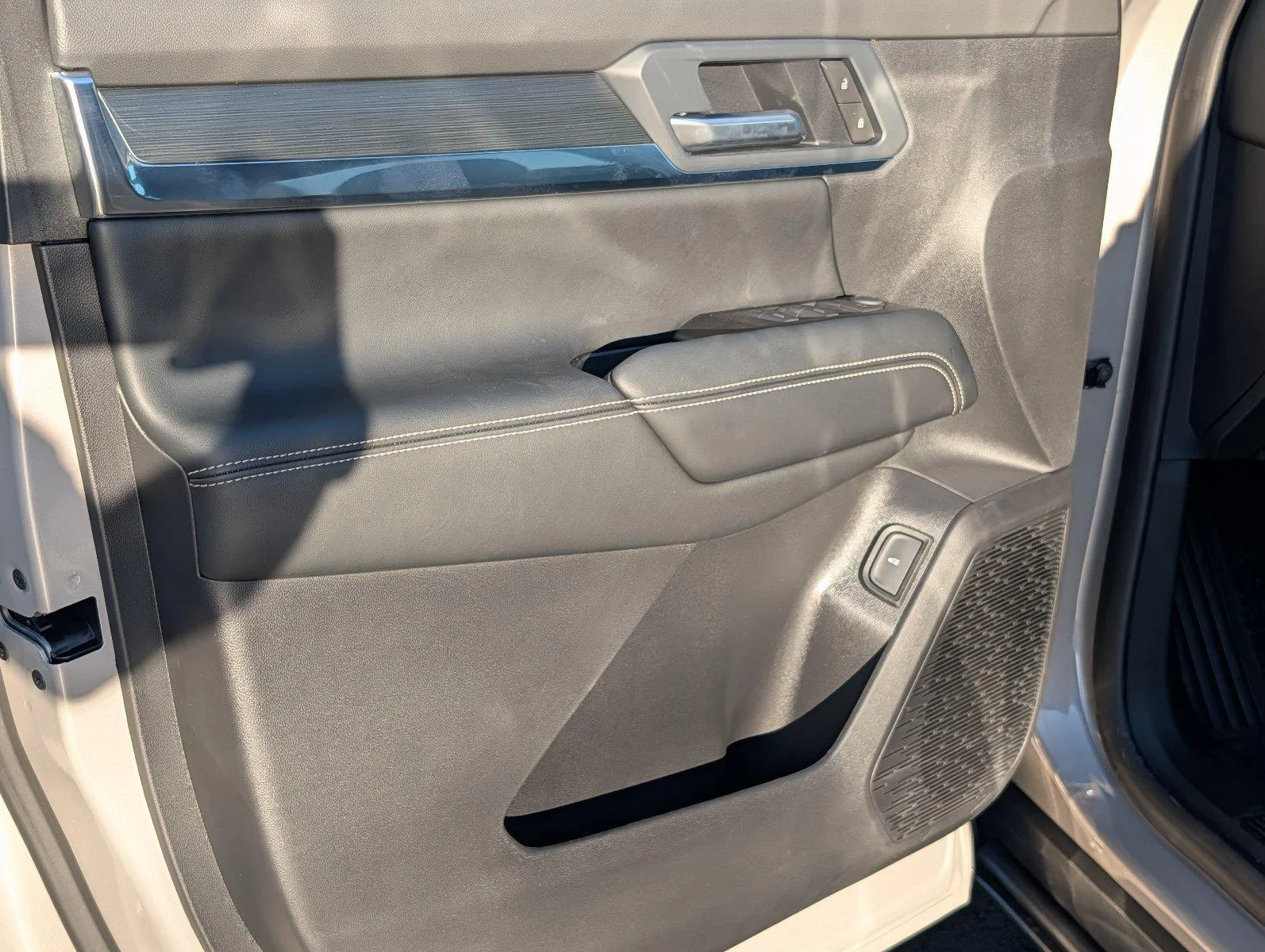 New 2027 Riverstone Metallic GMC Elevation image 14