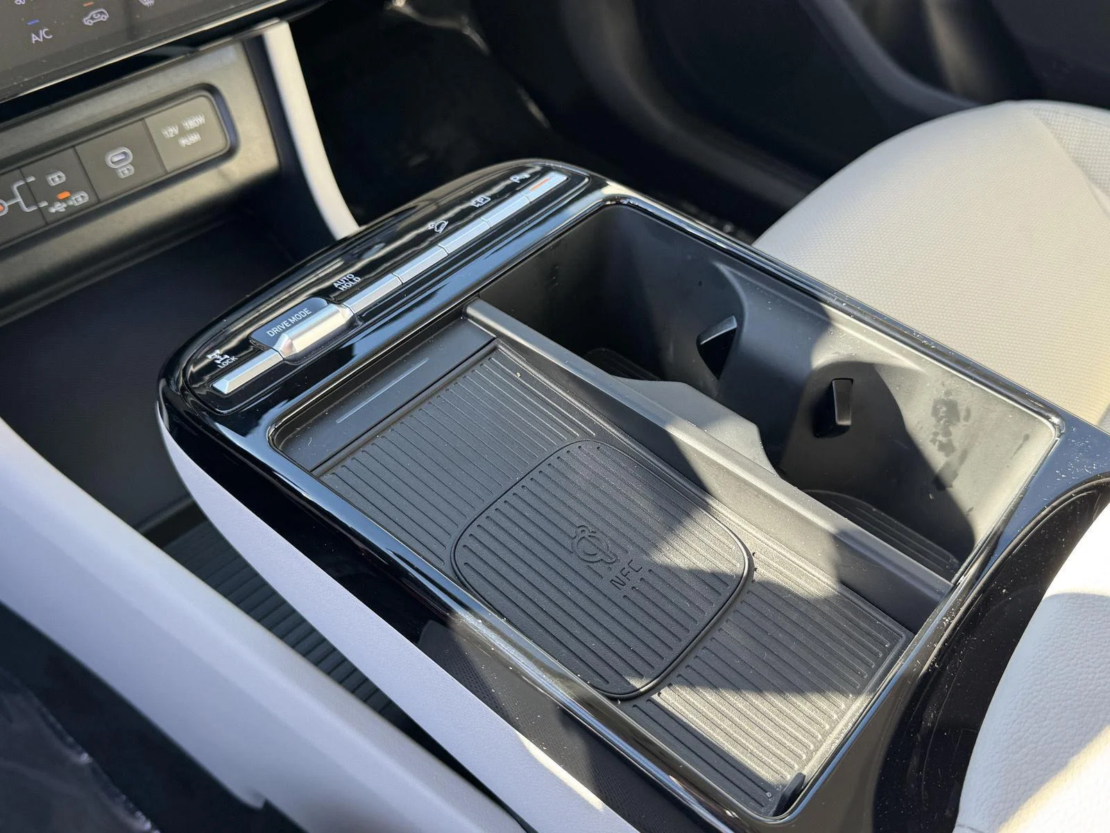 2025 Hyundai Tucson Limited - Photo 29