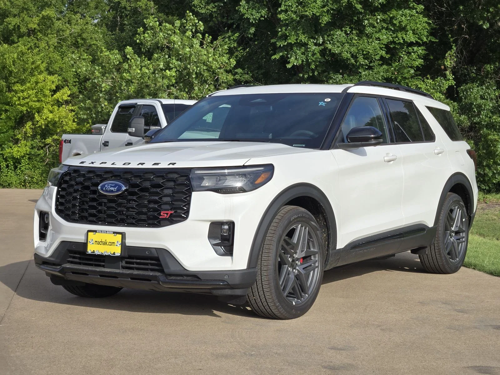 New 2026 Star White Metallic Tri-Coat Ford ST image 2