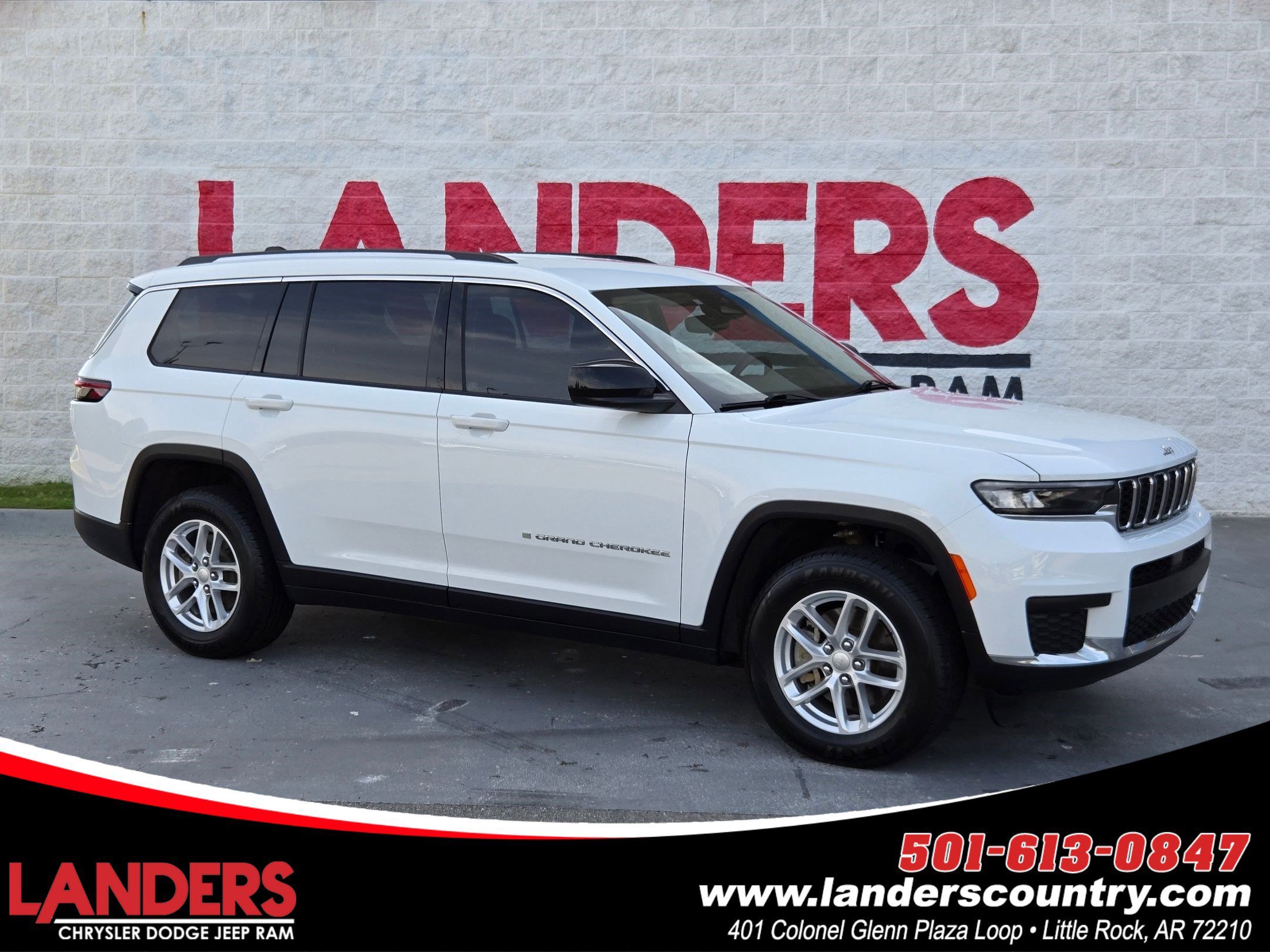 2023 Jeep Grand Cherokee L Laredo 4x4's photo