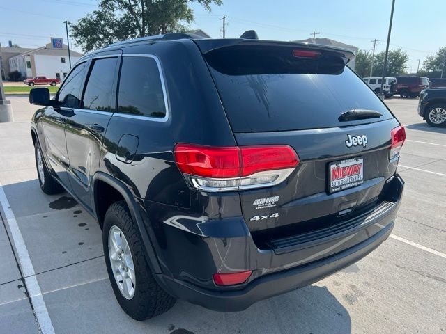 Used 2015 Gray Jeep Laredo image 7