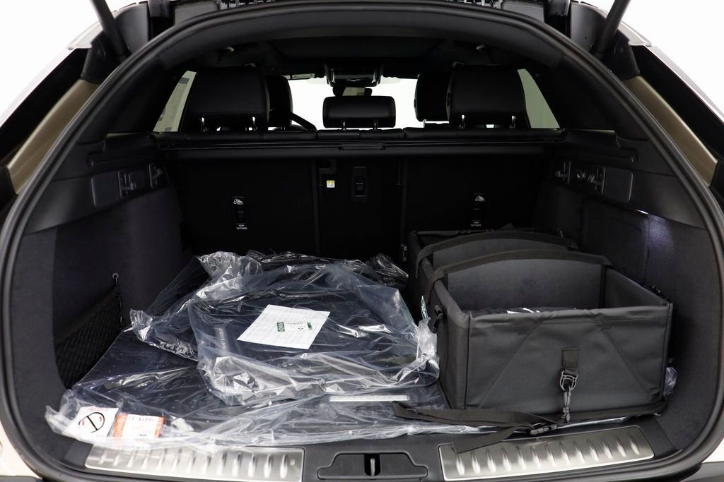 2026 Land Rover Range Rover Velar Dynamic SE - Photo 17