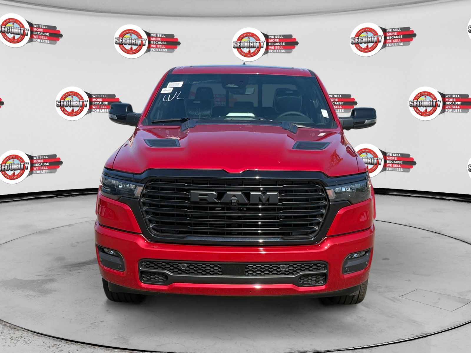 New 2026 Molten Red Pearl-Coat Exterior Paint RAM Laramie image 8