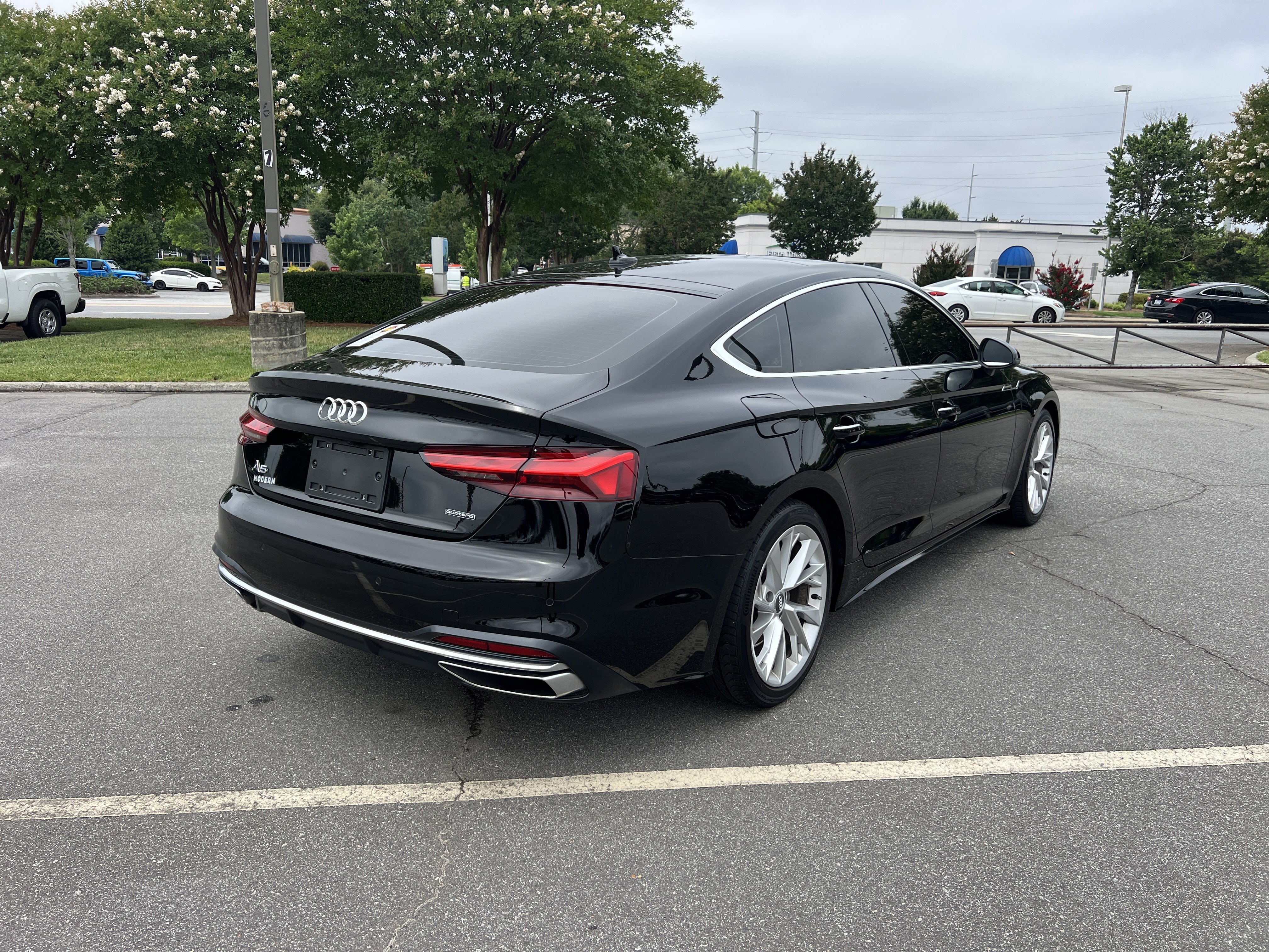Used 2021 Brilliant Black Audi Premium Plus image 5