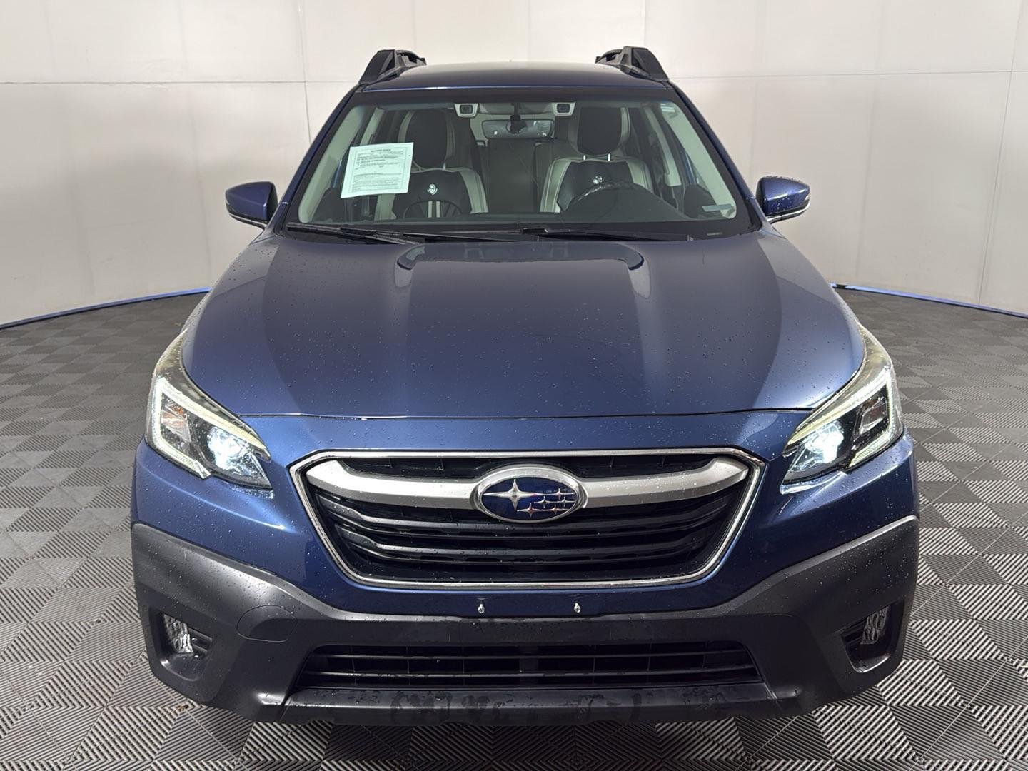 Used 2021  Subaru Premium image 3