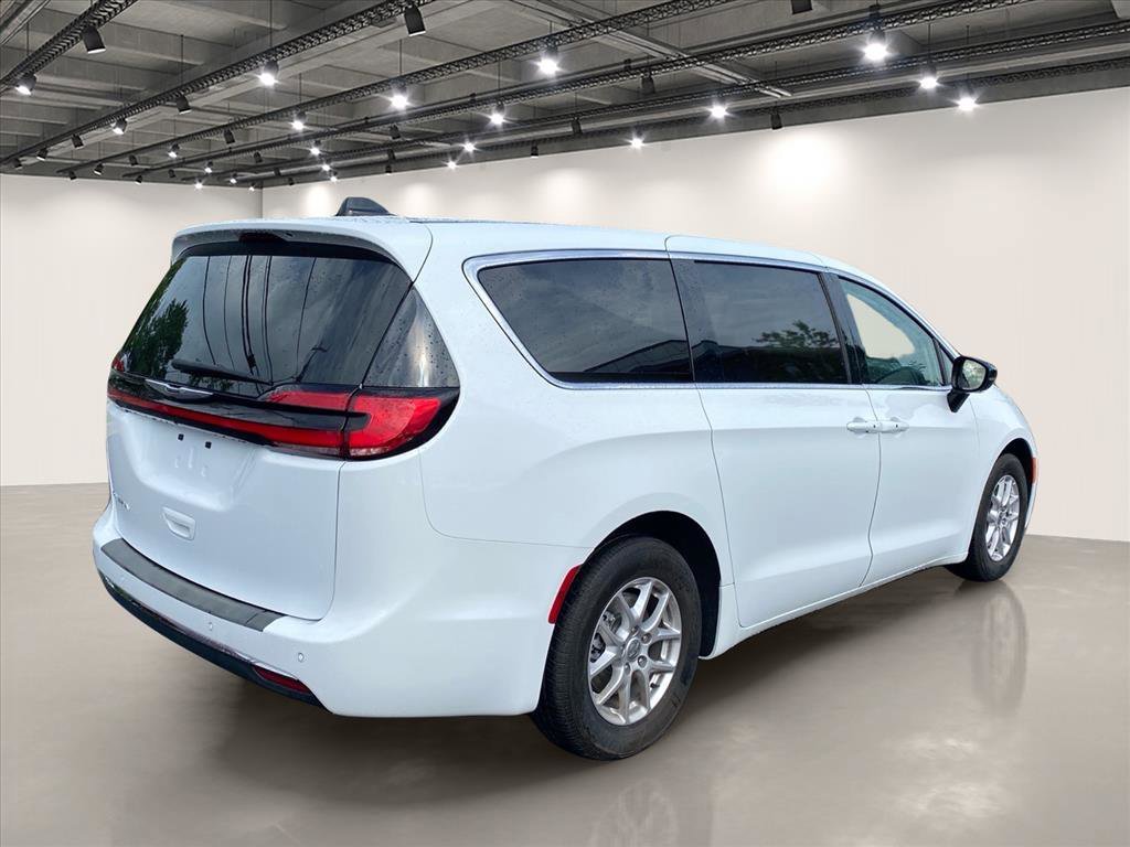 Used 2024 Bright White Clearcoat Chrysler Touring L image 7