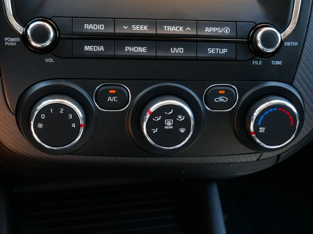 Certified Used 2018 Red Kia S image 24