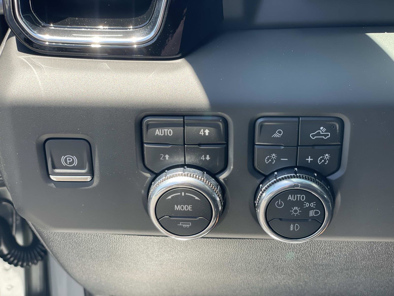2026 GMC Sierra 2500HD Denali - Photo 18