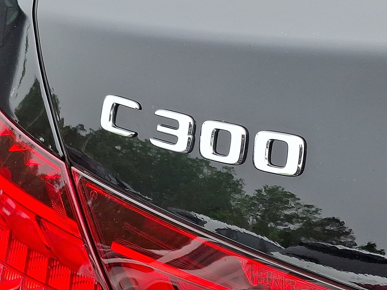2025 Mercedes-Benz C-Class Sedan C 300 - Photo 31