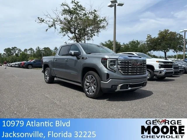 2023 GMC Sierra 4WD Crew Cab Short Box Denali's photo