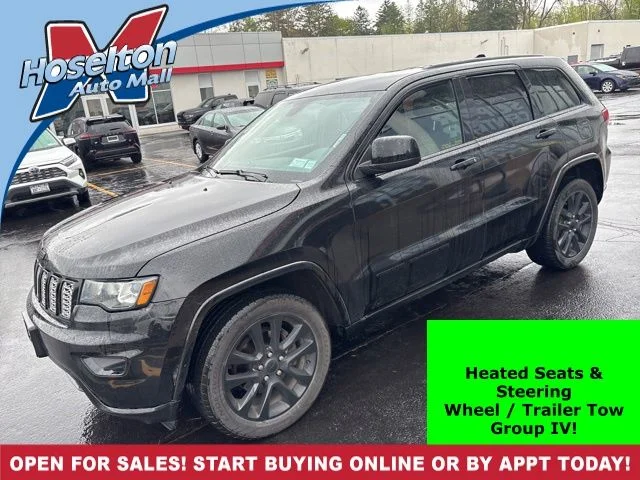 2017 Jeep Grand Cherokee Altitude 4WD's photo