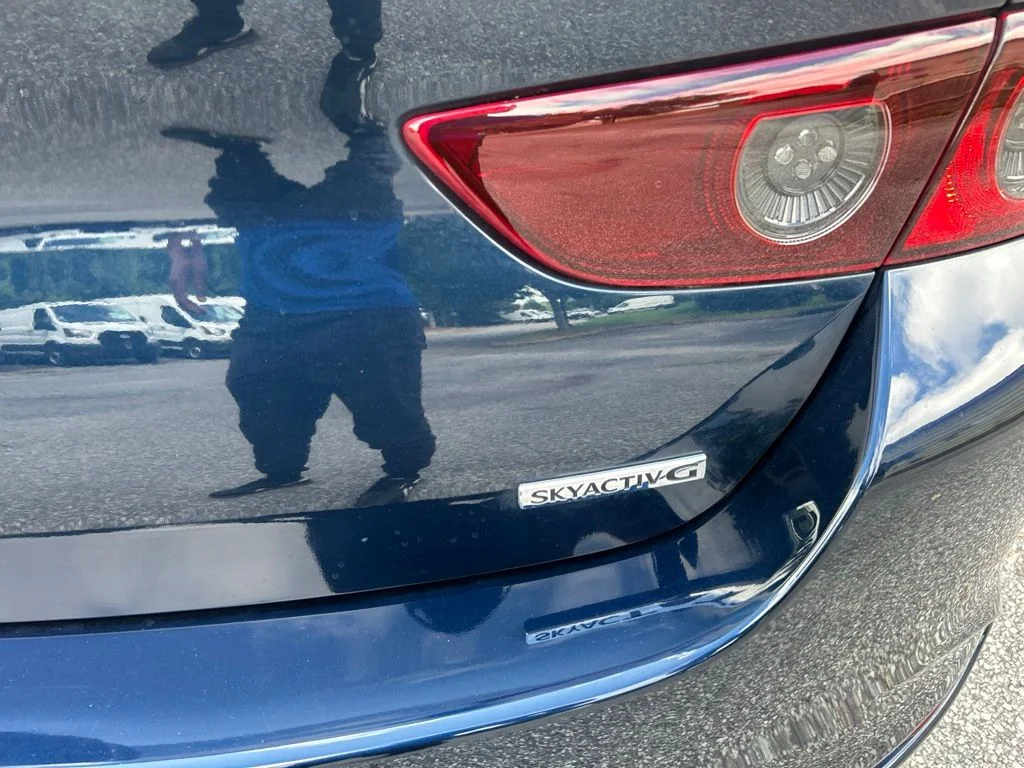 Used 2021 Blue Mazda Preferred image 10