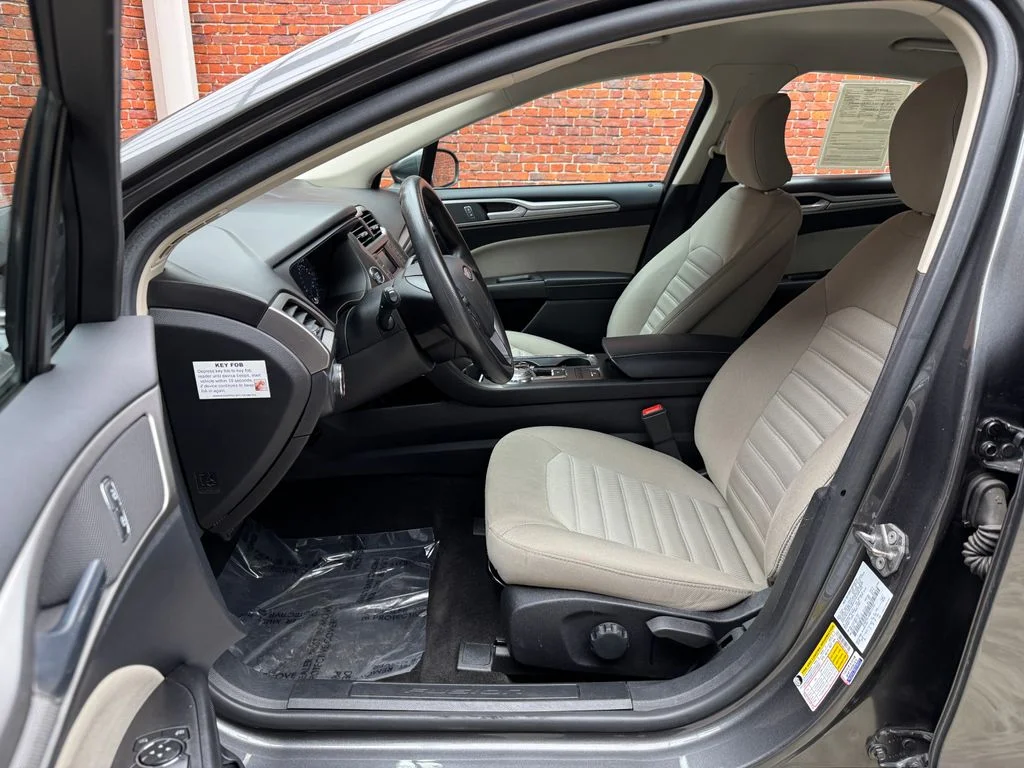 Used 2019 Magnetic Ford S image 20
