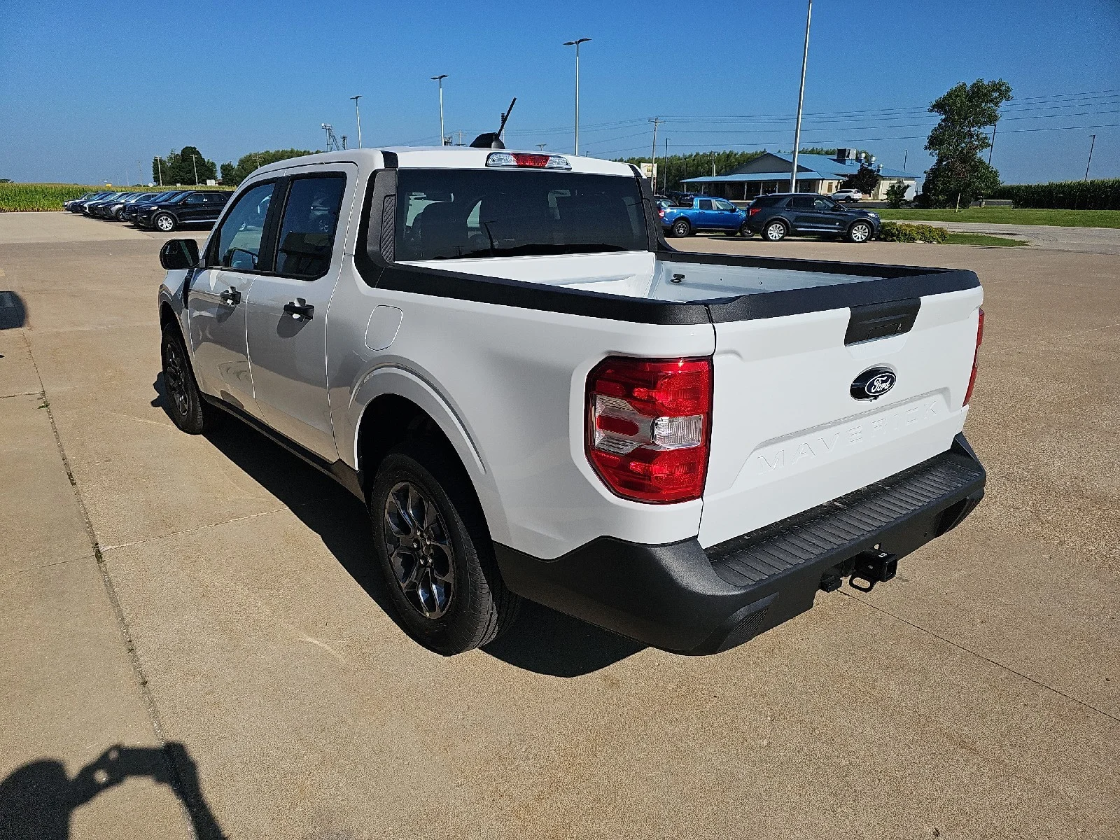 New 2026 Oxford White Ford XLT image 12