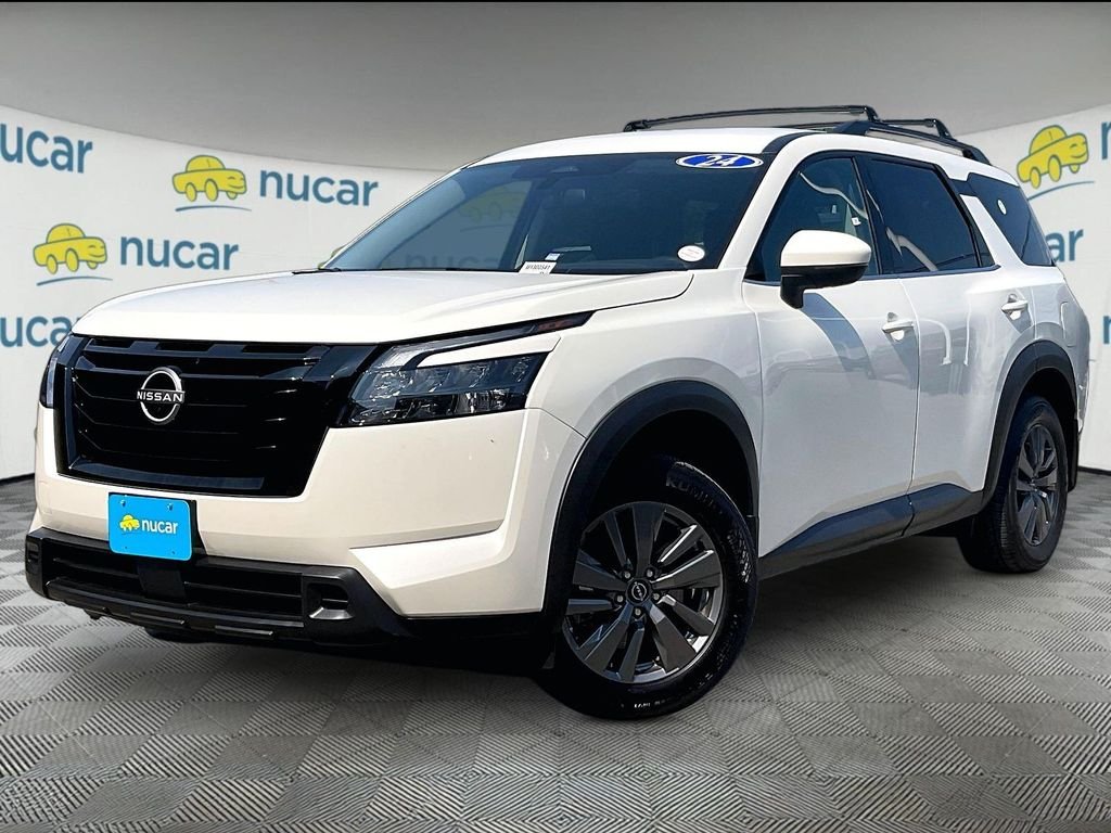 Used 2024 White Nissan SV image 3