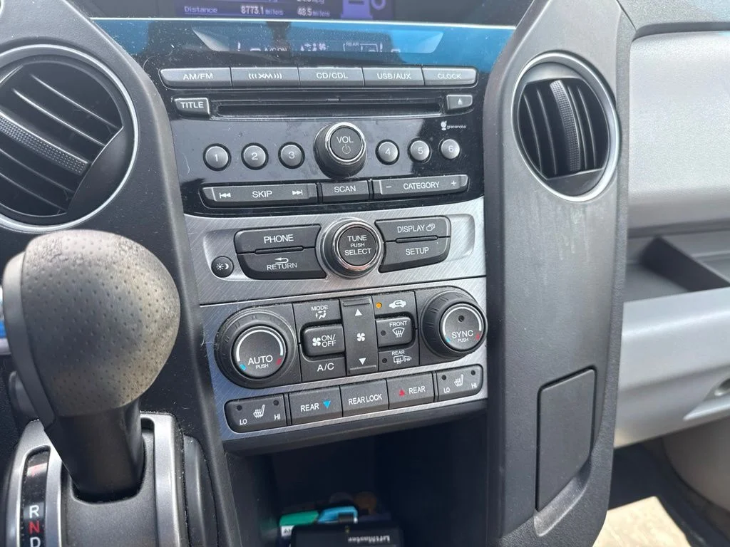 Used 2014  Honda EX-L image 16