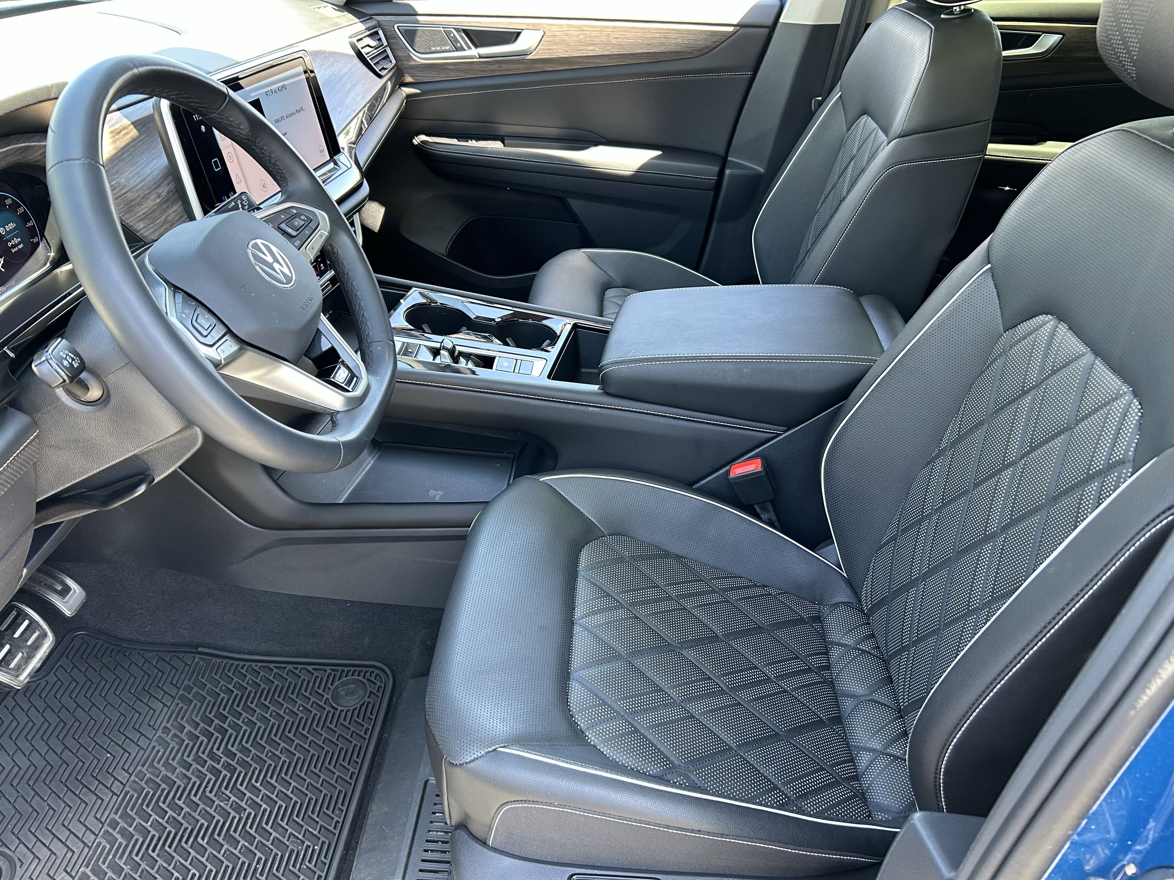 2026 Volkswagen Atlas SEL Premium R-Line - Photo 17