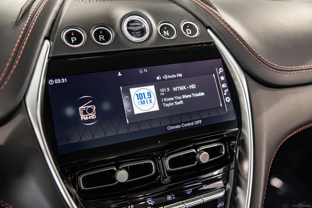 Used 2021 Black Aston Martin Base image 29
